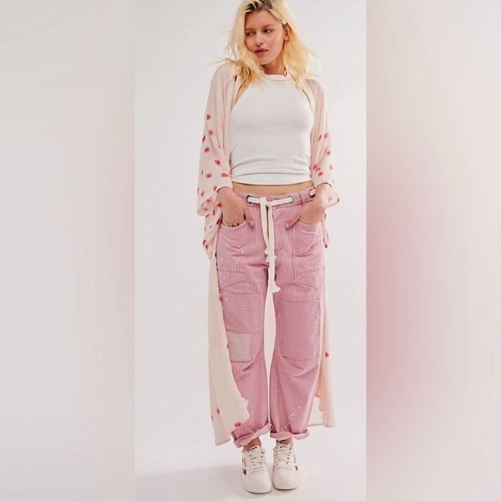 Free People Pink floral kimono/duster